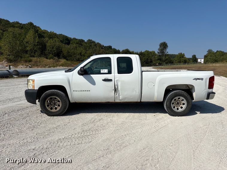 image for item FG0644 2009 Chevrolet Silverado 1500 Ext. Cab pickup truck