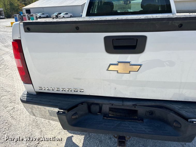 image for item FG0644 2009 Chevrolet Silverado 1500 Ext. Cab pickup truck