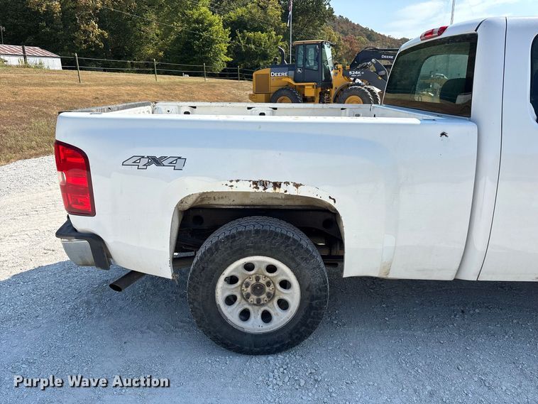image for item FG0644 2009 Chevrolet Silverado 1500 Ext. Cab pickup truck