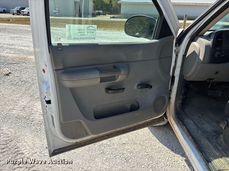 image for item FG0644 2009 Chevrolet Silverado 1500 Ext. Cab pickup truck