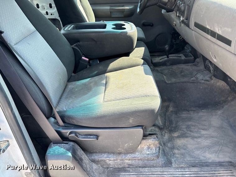 image for item FG0644 2009 Chevrolet Silverado 1500 Ext. Cab pickup truck