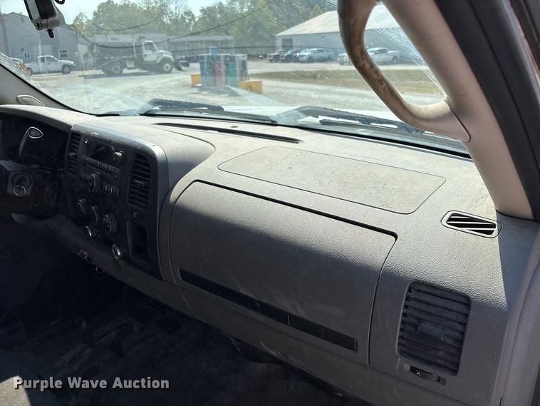 image for item FG0644 2009 Chevrolet Silverado 1500 Ext. Cab pickup truck
