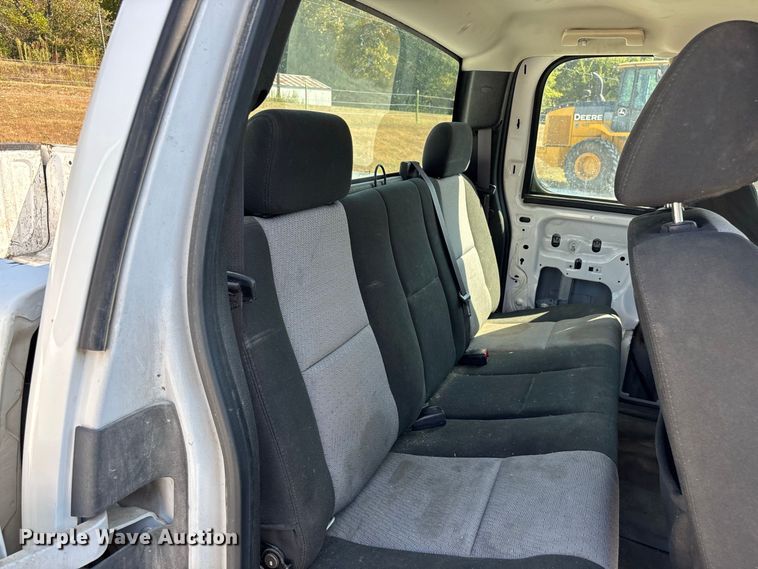 image for item FG0644 2009 Chevrolet Silverado 1500 Ext. Cab pickup truck