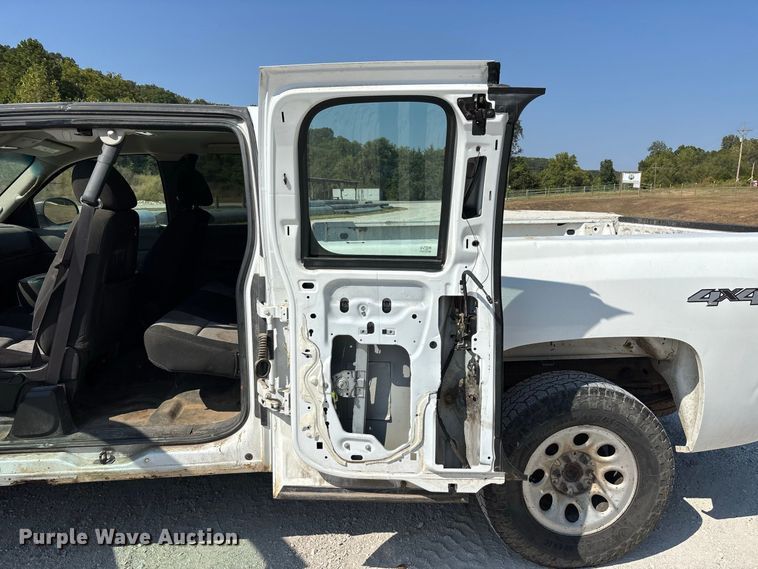 image for item FG0644 2009 Chevrolet Silverado 1500 Ext. Cab pickup truck