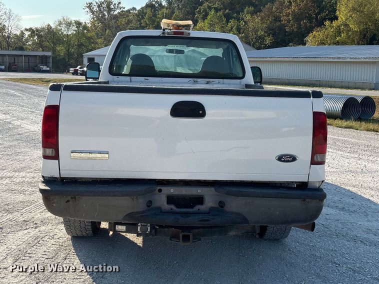 image for item FG0645 2005 Ford F250 Super Duty pickup truck