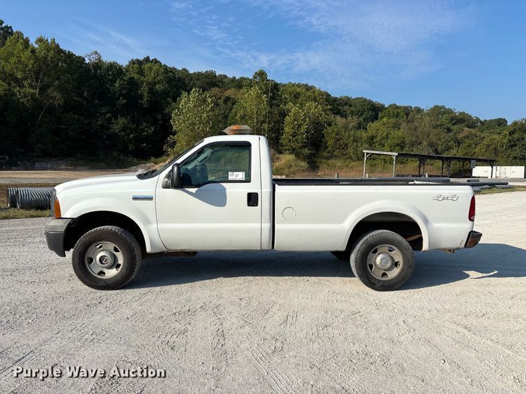 image for item FG0645 2005 Ford F250 Super Duty pickup truck