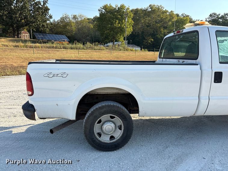 image for item FG0645 2005 Ford F250 Super Duty pickup truck