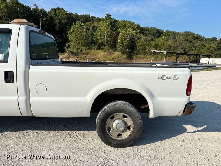 image for item FG0645 2005 Ford F250 Super Duty pickup truck