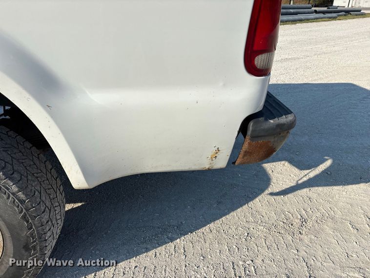 image for item FG0645 2005 Ford F250 Super Duty pickup truck