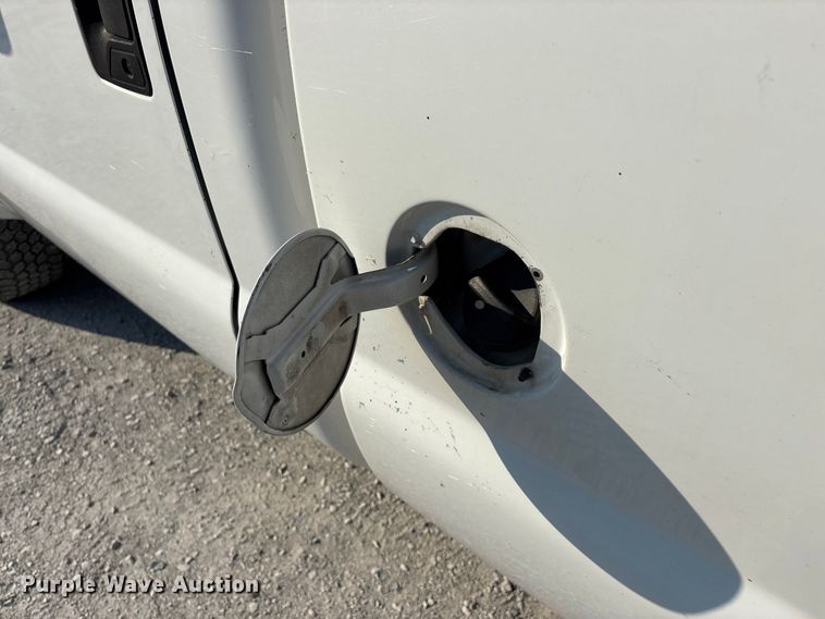 image for item FG0645 2005 Ford F250 Super Duty pickup truck