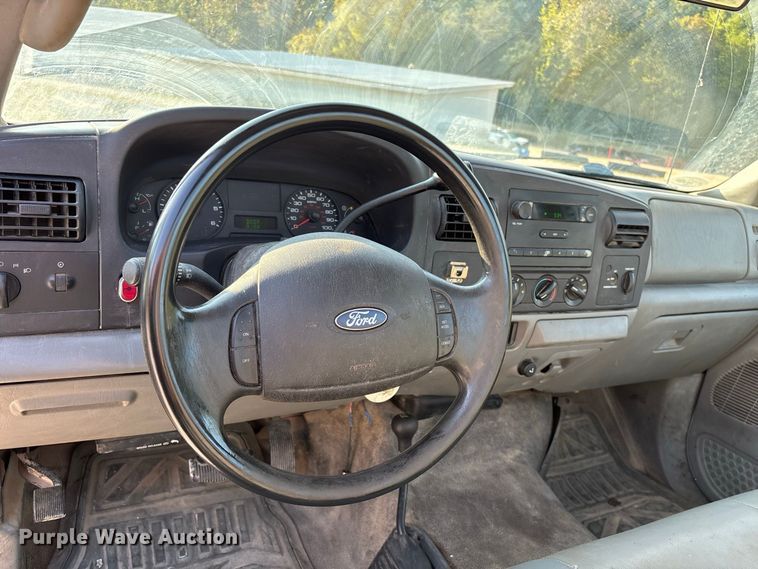 image for item FG0645 2005 Ford F250 Super Duty pickup truck