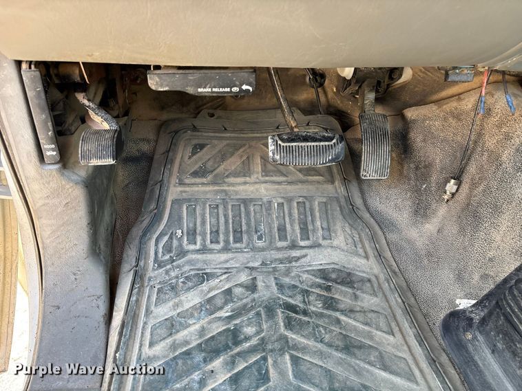 image for item FG0645 2005 Ford F250 Super Duty pickup truck