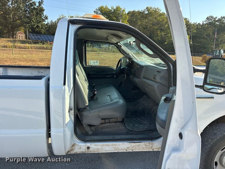 image for item FG0645 2005 Ford F250 Super Duty pickup truck
