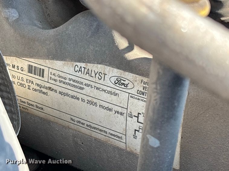 image for item FG0645 2005 Ford F250 Super Duty pickup truck