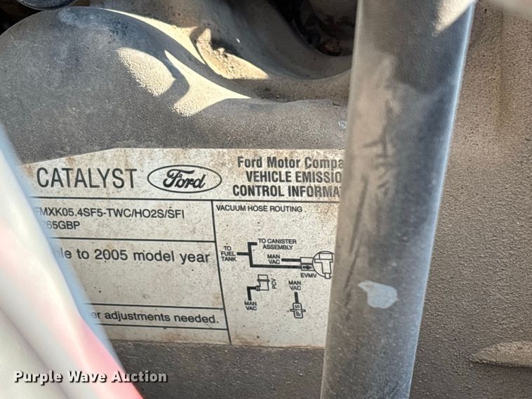 image for item FG0645 2005 Ford F250 Super Duty pickup truck