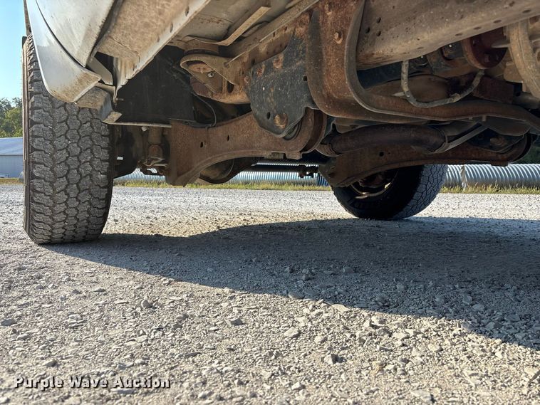 image for item FG0645 2005 Ford F250 Super Duty pickup truck