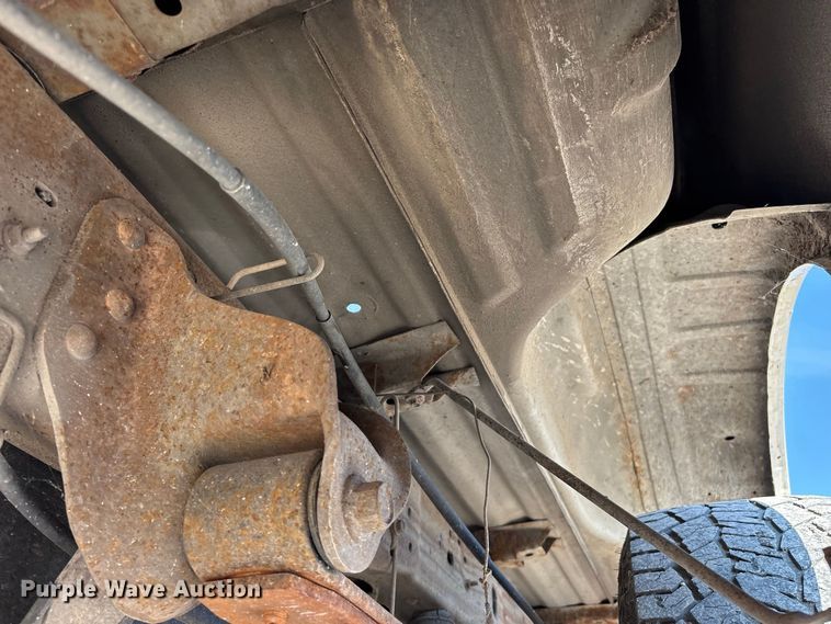 image for item FG0645 2005 Ford F250 Super Duty pickup truck