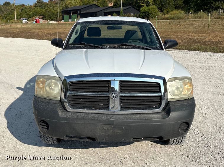 image for item FG0646 2005 Dodge Dakota Ext. Cab pickup truck