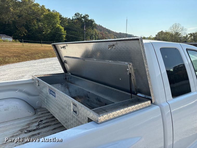 image for item FG0646 2005 Dodge Dakota Ext. Cab pickup truck