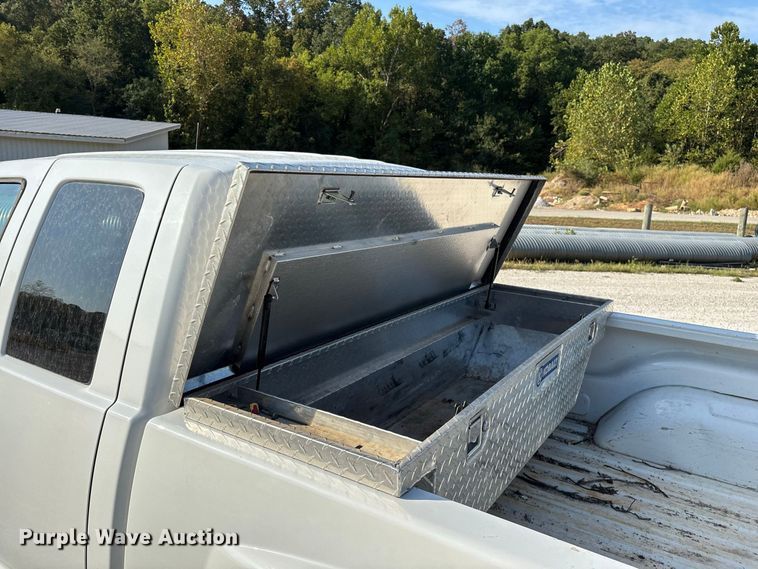 image for item FG0646 2005 Dodge Dakota Ext. Cab pickup truck