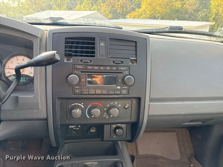 image for item FG0646 2005 Dodge Dakota Ext. Cab pickup truck