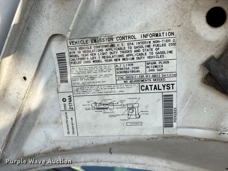 image for item FG0646 2005 Dodge Dakota Ext. Cab pickup truck