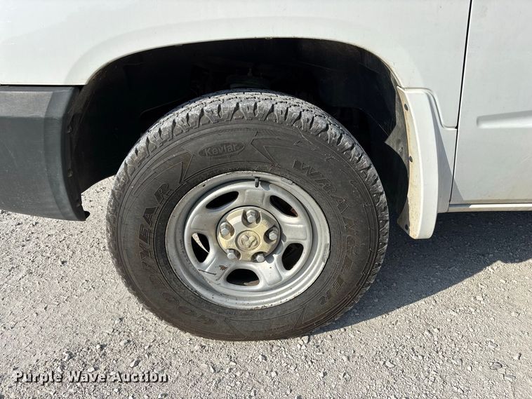 image for item FG0646 2005 Dodge Dakota Ext. Cab pickup truck
