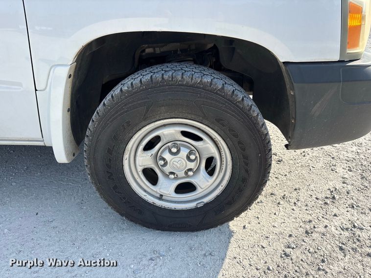 image for item FG0646 2005 Dodge Dakota Ext. Cab pickup truck