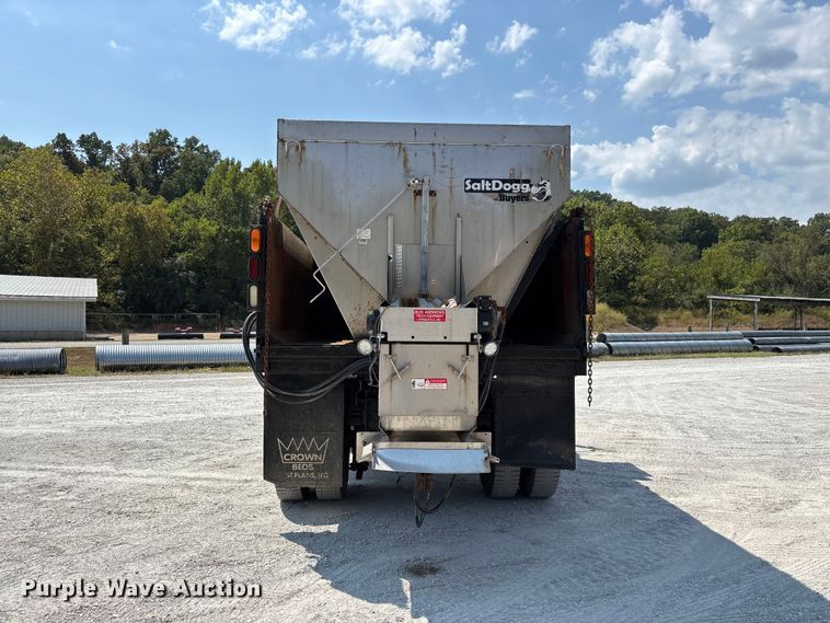 image for item FG0647 2006 International 7300 dump truck