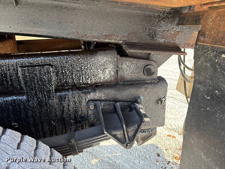 image for item FG0647 2006 International 7300 dump truck