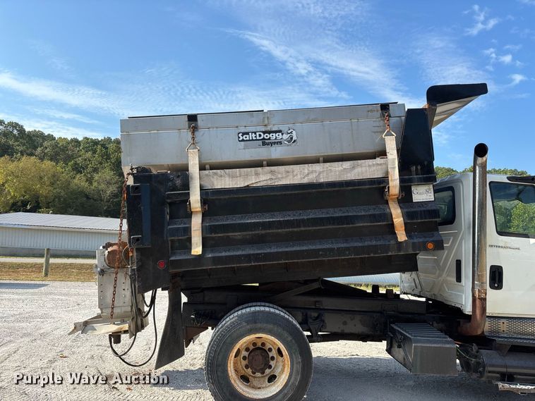 image for item FG0647 2006 International 7300 dump truck
