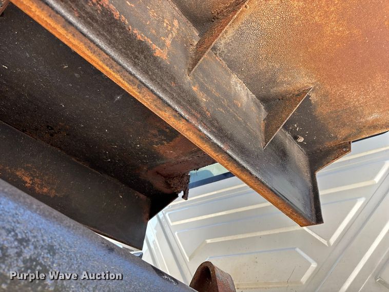 image for item FG0647 2006 International 7300 dump truck