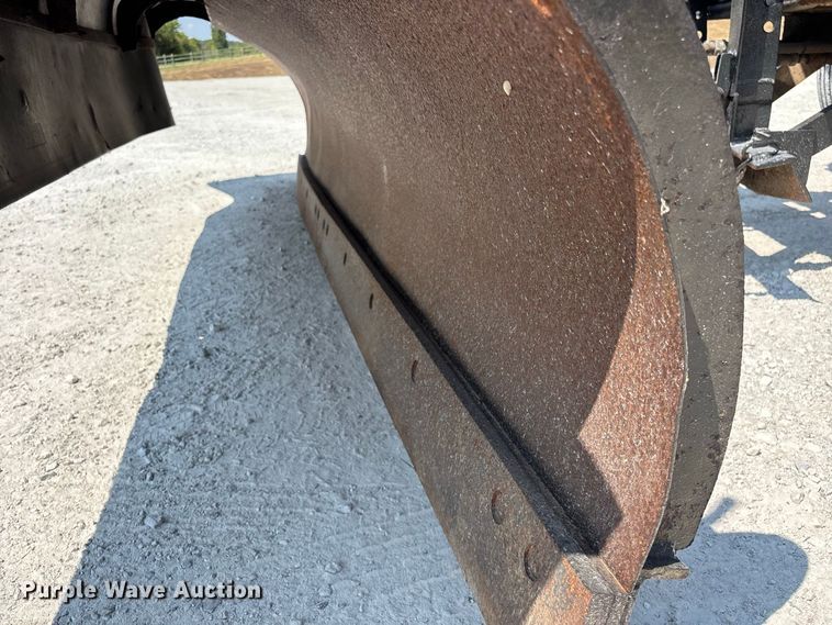 image for item FG0647 2006 International 7300 dump truck