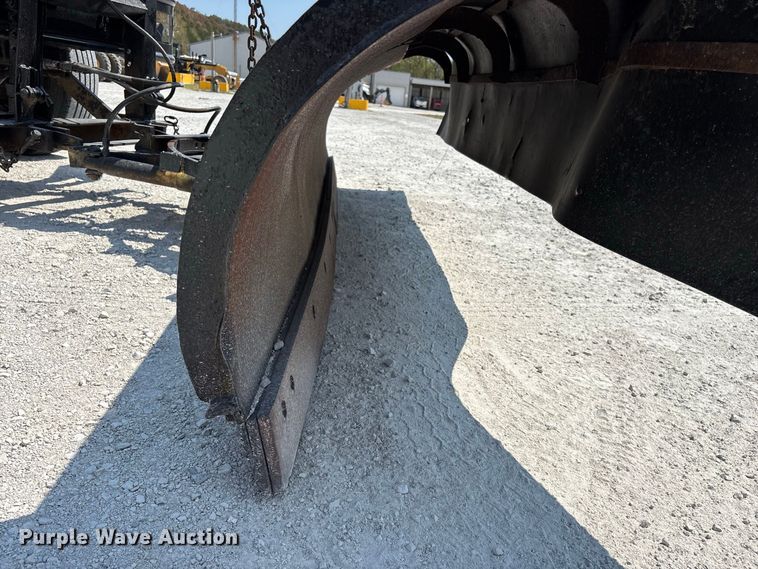image for item FG0647 2006 International 7300 dump truck