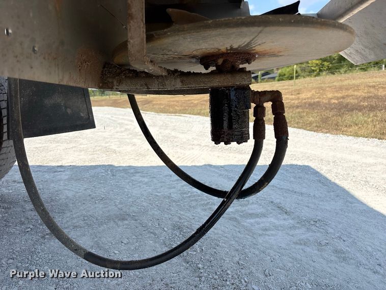 image for item FG0647 2006 International 7300 dump truck