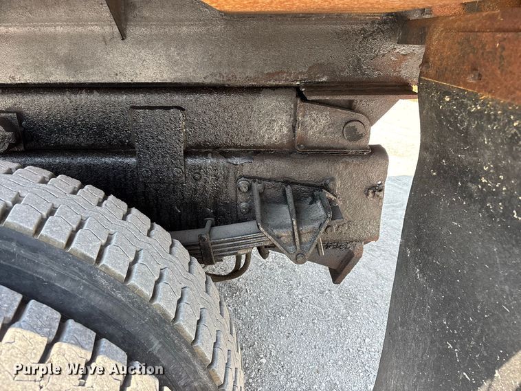 image for item FG0647 2006 International 7300 dump truck