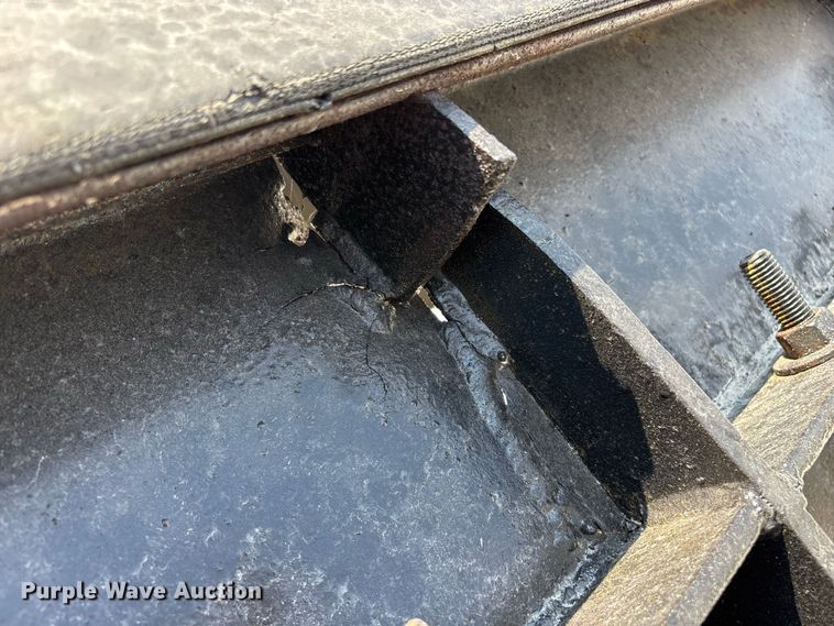 image for item FG0647 2006 International 7300 dump truck
