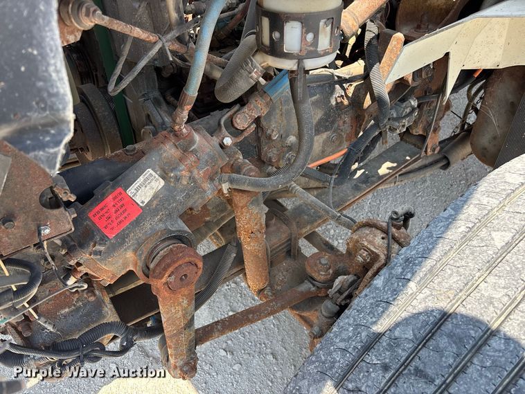 image for item FG0647 2006 International 7300 dump truck