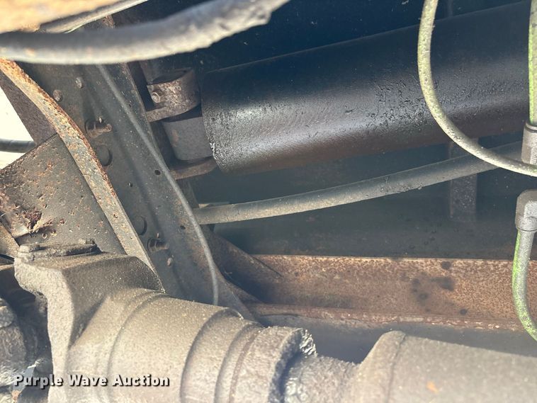image for item FG0647 2006 International 7300 dump truck