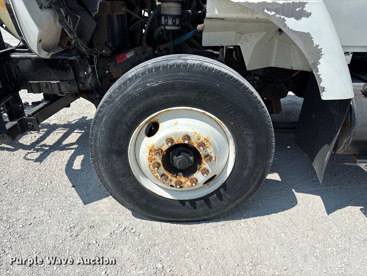 image for item FG0647 2006 International 7300 dump truck
