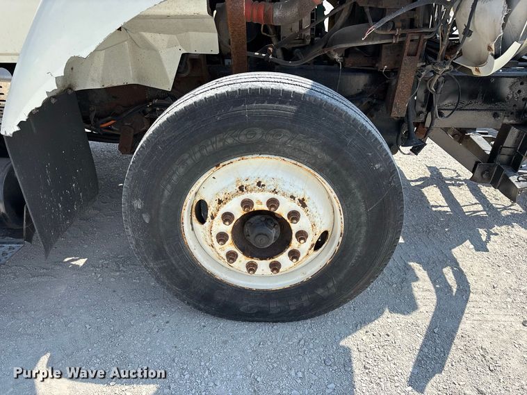 image for item FG0647 2006 International 7300 dump truck