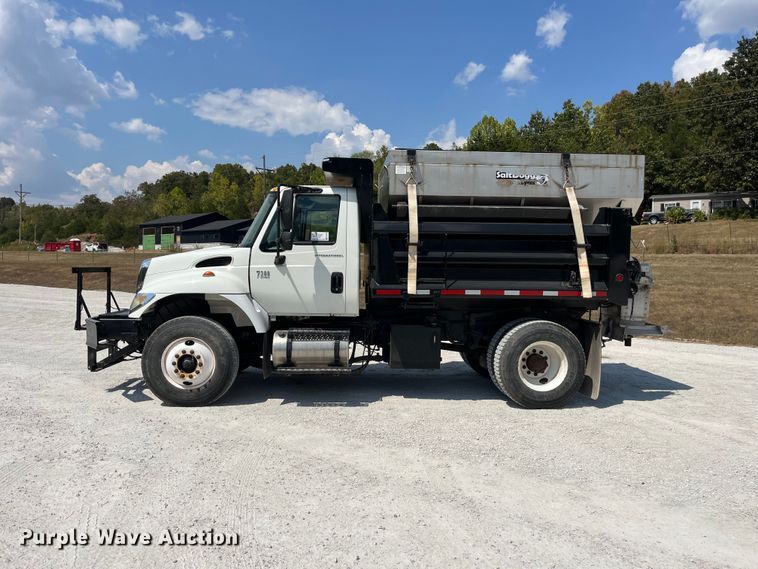 image for item FG0648 2005 International 7300 dump truck