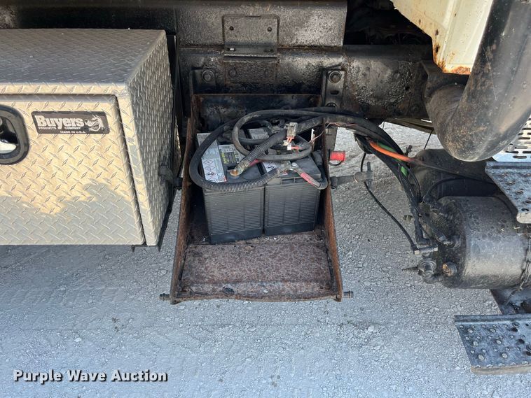 image for item FG0648 2005 International 7300 dump truck