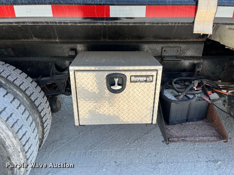 image for item FG0648 2005 International 7300 dump truck