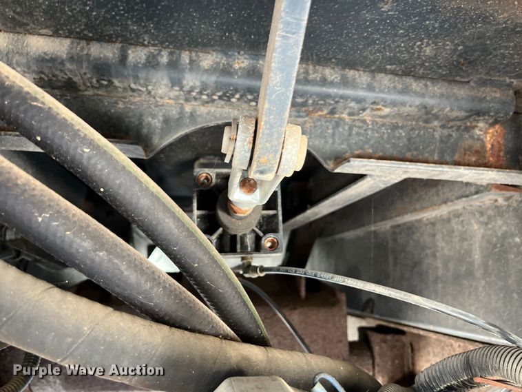 image for item FG0648 2005 International 7300 dump truck