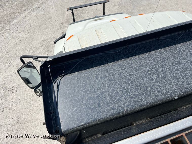image for item FG0648 2005 International 7300 dump truck