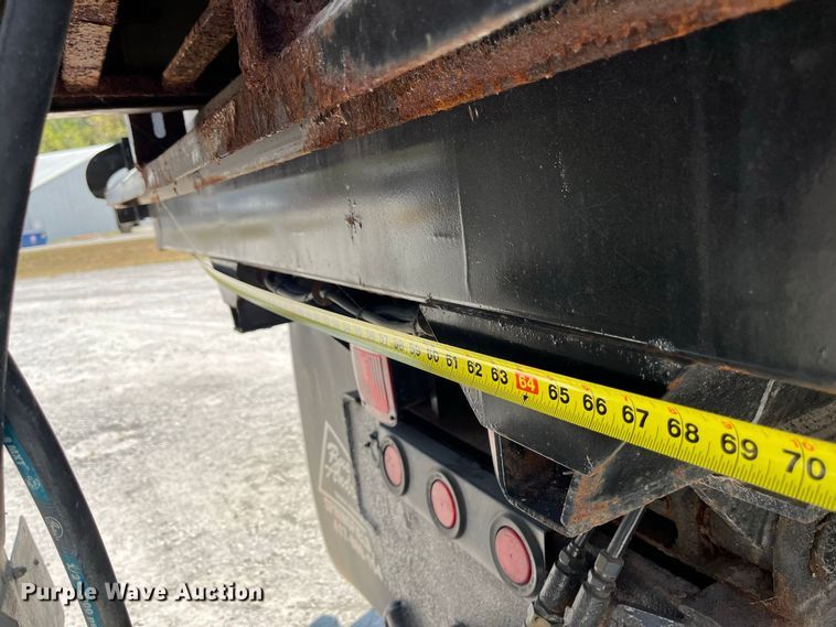 image for item FG0648 2005 International 7300 dump truck
