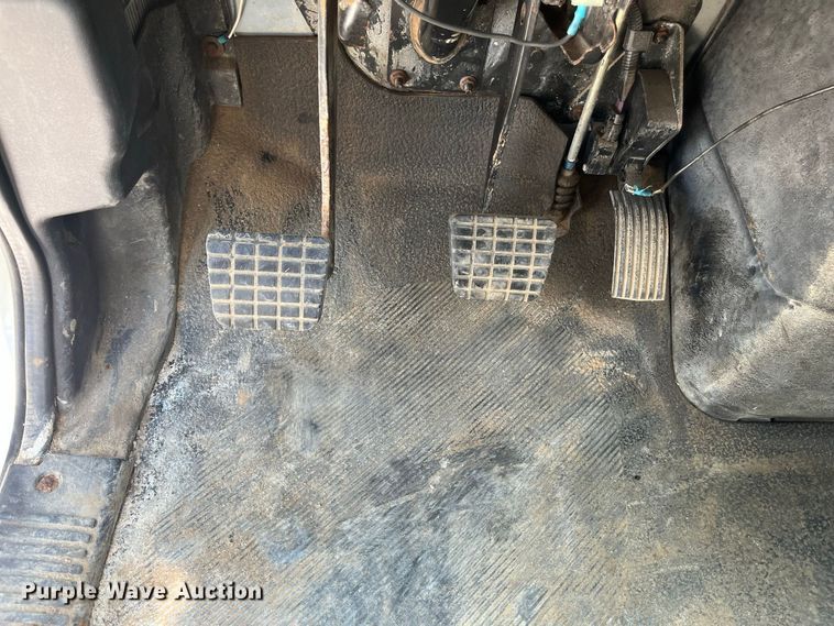 image for item FG0648 2005 International 7300 dump truck
