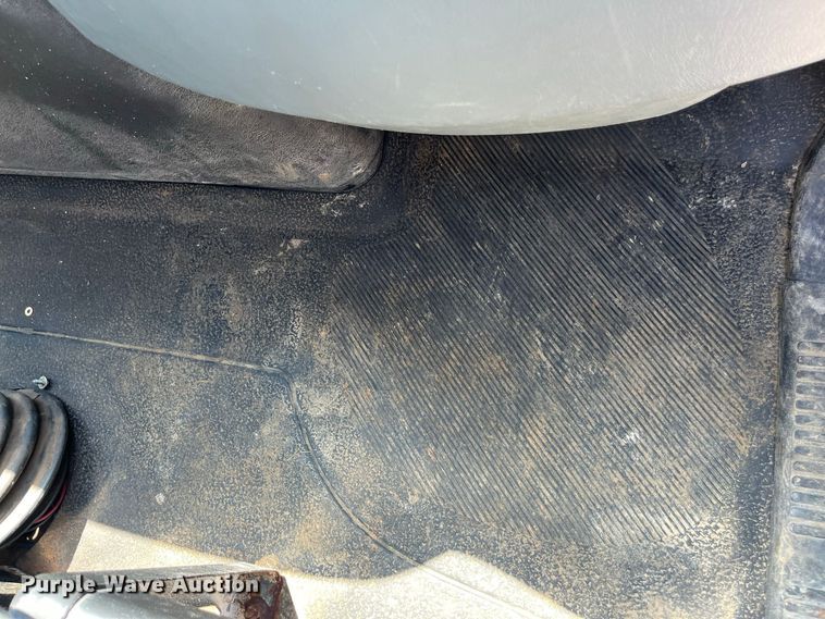image for item FG0648 2005 International 7300 dump truck
