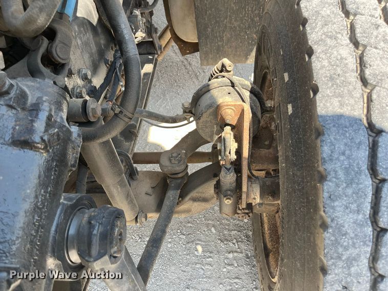 image for item FG0648 2005 International 7300 dump truck